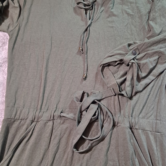 Womans long-sleeved dress by Mark. - Picture 4 of 4